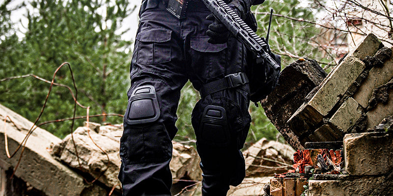 The Dynamic Features and Advantages of Tactical Waterproof Pants